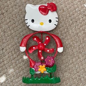 Hello kitty garden decoration